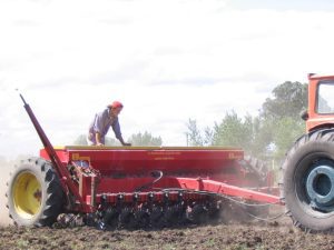 Fondurile pentru instalarea tinerilor fermieri din zoan non-montană au ajuns la nivelul maxim. Ce urmează? Agricultura