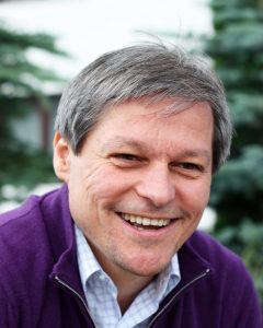 Dacian Cioloş spune că sectorul hi-tech a luat-o înaintea celui agricol Agricultura