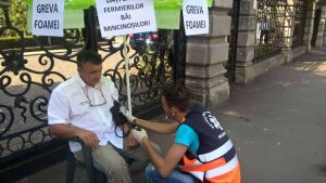 ANUNȚURILE DE PLATĂ A SUBVENȚIILOR ATRAG CREDITORII LA POARTA FERMIERILOR Costel Caraș