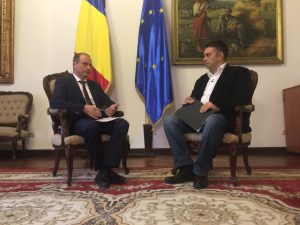 Achim Irimescu isi face raportul in fata telespectatorilor Agro TV Realitatea Rurala