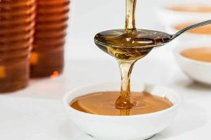 Romania, lider la productia de miere Viata la tara