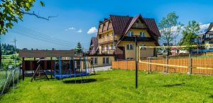Probleme cu invatamantul rural din judetul Suceava Viata la tara