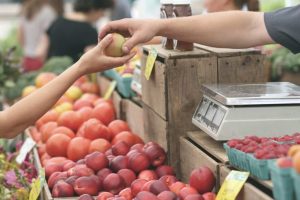 PIAȚA VOLANTĂ TRANSILVANIA: PROIECT PENTRU ÎNCURAJAREA PRODUCĂTORILOR DIN SIBIU Agricultura