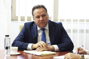 PROMISIUNI PENTRU CĂPȘUNARI Alimentatie-retete