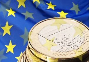 COMISIA EUROPEANA PROPUNE O CRESTERE A AJUTORULUI DE MINIMIS DE LA 15.000 LA 25.000 DE EURO PE FERMA Agricultura europeană