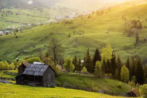 DACA NU V-ATI HOTARAT INCA UNDE SA MERGETI DE 1 MAI, IATA CATEVA LOCURI MINUNATE DIN BUCOVINA Vacante si Calatorii