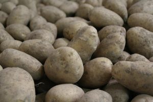 INS: CELE MAI MARI SCUMPIRI INREGISTRATE IN MARTIE AU FOST LA FRUCTE PROASPETE SI CARTOFI Subventii