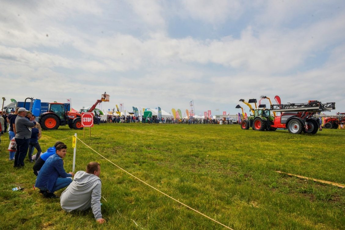 AGRIPLANTA-ROMAGROTEC (17-20 MAI 2018, FUNDULEA) - ECOURI LA FINALUL UNUI EVENIMENT DE MARE SUCCES 2 AGRIPLANTA-ROMAGROTEC (17-20 MAI 2018, FUNDULEA) - ECOURI LA FINALUL UNUI EVENIMENT DE MARE SUCCES AGRIPLANTA-ROMAGROTEC (17-20 MAI 2018, FUNDULEA) - ECOURI LA FINALUL UNUI EVENIMENT DE MARE SUCCES Evenimente