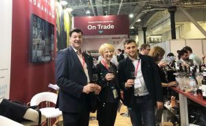 BON VIVEUR 2014 ROSU A OBTINUT MEDALIA DE AUR LA CONCURSUL DECANTER DIN ACEASTA PRIMAVARA Evenimente