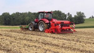 DEMONSTRATIE PUBLICA A FUNCTIONARII MAXXUM 150 CVX, UN TRACTOR CU DESIGN PERFORMANT CU SASE CILINDRII SI CVT Realitatea Rurala