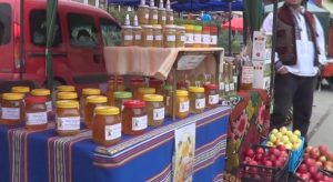 MENTIUNEA DE CALITATE "PRODUS MONTAN" ACORDATA PENTRU MIEREA UNUI APICULTOR DIN CARAS SEVERIN Tehnologii si utilaje