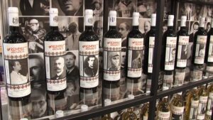 CUM SA CIOCNESTI UN VIN CU PERSONALITATEA PREFERATA Agricultura la raport