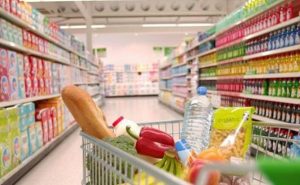 Vezi cu cat spune INS ca a crescut comertul cu alimente intr-un an Comunicate