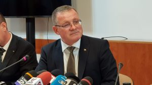 Adrian Oros sustine solutiile propuse de unguri pentru sprijinirea apicultorilor Stiri agricole