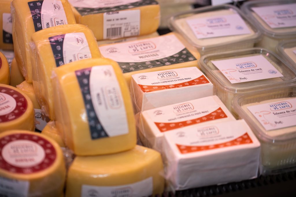 Branzeturi artizanale garantate de Fratia Bacilor Ardeleni, la Cluj Afaceri