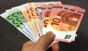 tanar fermier fonduri europene schema de plata IMM fermier suprafata oleaginoase APIA cofinanțare submăsura 4.1 fondurile europene AFIR fermieri achizitia de utilaje