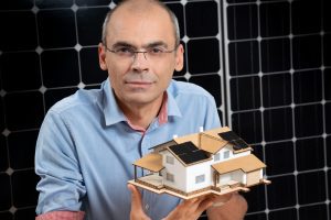 E-acumulatori.ro si Free Miorita vor ilumina gospodarii din Romania cu ajutorul energiei verzi Evenimente