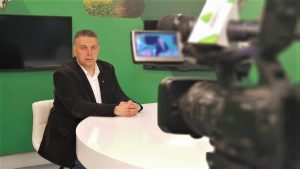 ORA 20:00 Cu ce probleme se confrunta crescatorii de bovine? Discutam la ”Agricultura la Raport” Comunicate