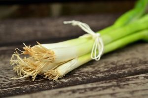 FARMACIA VERDE - Ceapa verde, medicamentul perfect pentru imunitate Stiri agricole
