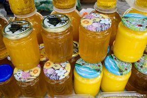 Modificari la Legea Apiculturii! Se schimba etichetele de pe borcanele cu miere Legislatie