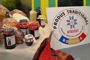 producători