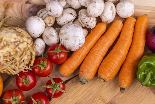 producători