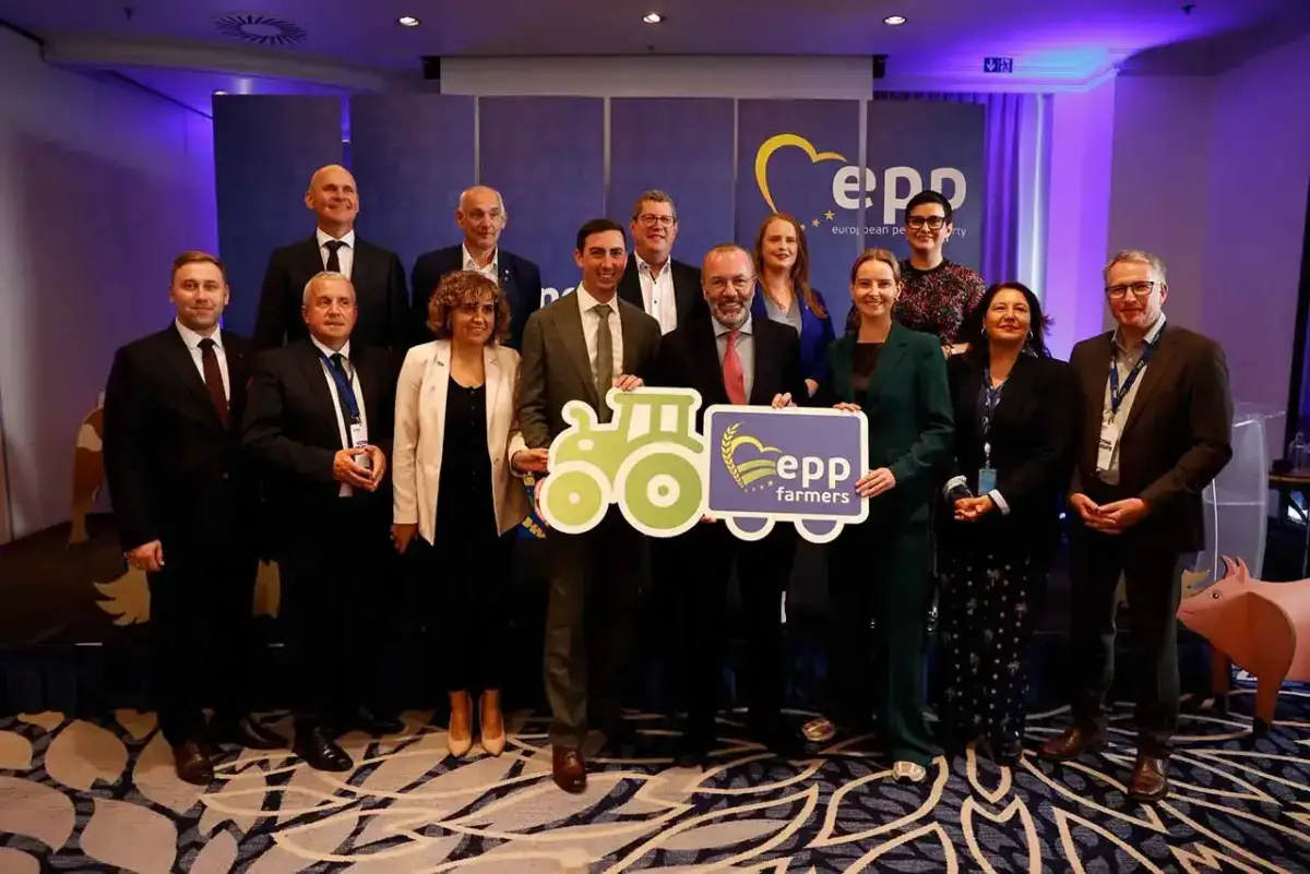 Un român, vicepreședinte al EPP-Farmers 1 Un român, vicepreședinte al EPP-Farmers vicepreședinte al EPP-Farmers