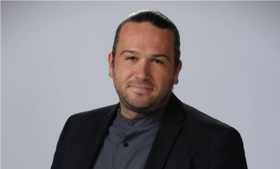 sebi-zachmann sebi-zachmann